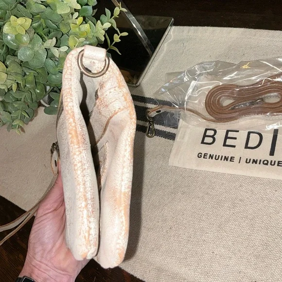 NWT Bed Stu Leather Cadence Wallet Wristlet Crossbody Nectar Lux MSRP $175 - Picture 4 of 16